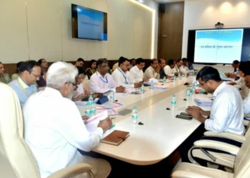 शालेय शिक्षण विभागाकडील योजना, उपक्रम मिशन मोडवर राबवावेत – शालेय शिक्षण मंत्री दादाजी भुसे