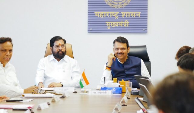 एमआयडीसी’ च्या भूखंडांबाबत ३५०० एकर जमिनीचे १०० दिवसांत वाटप करण्याचे  मुख्यमंत्र्यांचे आदेश