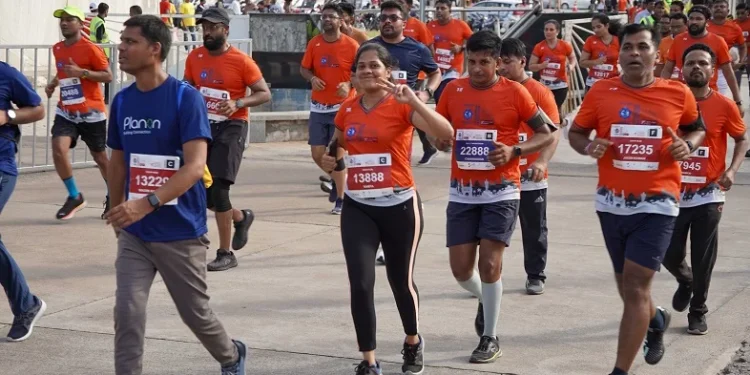 एनजीओ, कॉर्पोरेट्स आणि नागरिकांनी ‘टाटा मुंबई मॅरेथॉन २०२५’ साठी जमवले ४३ कोटी रुपये