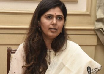 बारामतीच्या विकासाने पशुसंवर्धन व पर्यावरण मंत्री पंकजा मुंडेही भारावल्या