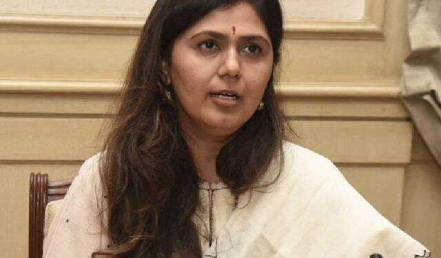 बारामतीच्या विकासाने पशुसंवर्धन व पर्यावरण मंत्री पंकजा मुंडेही भारावल्या