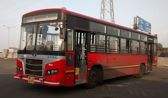 पुण्यात चालत्या बसमधून महिलांच्या दागिन्यांवर मारला जातोय डल्ला