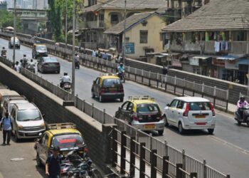 मुंबईतील ऐतिहासिक एल्फिन्स्टन पूल आजपासून बंद; मोठ्या प्रमाणात वाहतूक कोंडी होणार ..