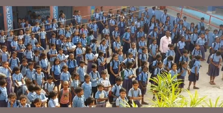 शाळेच्या ताब्यासाठी व्यवस्थाकावर जीवघेणा हल्ला; दोन गटात बेदम मारहाण