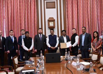 थोरियम अणुभट्टी विकासासाठी मुख्यमंत्री देवेंद्र फडणवीस यांच्या उपस्थितीत सामंजस्य करार