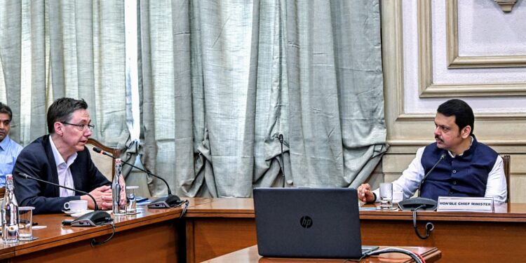 ई ट्रांजिट हा शहर वाहतुकीसाठी चांगला पर्याय – मुख्यमंत्री देवेंद्र फडणवीस