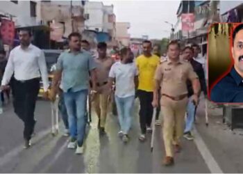 कुख्यात गुंड टिपू पठाणची पोलिसांकडून धिंड