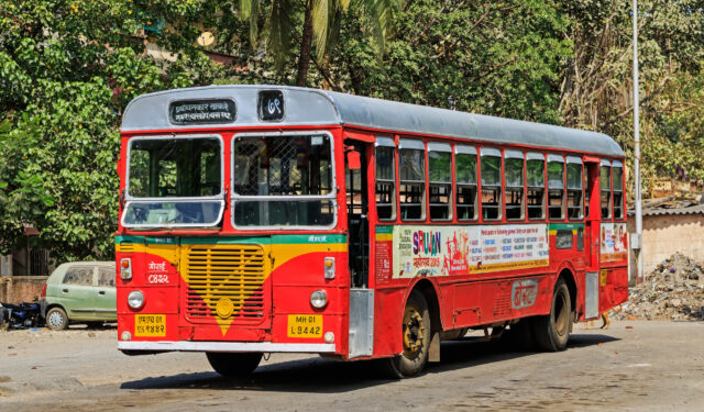 भाडेतत्वावरील बसच्या आर्थिक काटकसरीचा परिणाम मुंबईकरांवर; १४६ आपघातांची नोंद