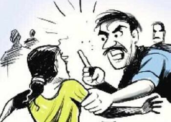 पाच वर्षाच्या चिमुरड्यांवर शाळेच्या बस मध्ये अत्याचार; पालकांमध्ये भीतीचे वातावरण