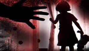 चिमुरडीवर बलात्कार करून निर्दयतेने हत्या करणाऱ्या आरोपीचा एन्काऊंटरमध्ये मृत्यू