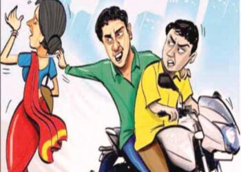 पुण्यात घातला चोरट्यांनी धुमाकूळ