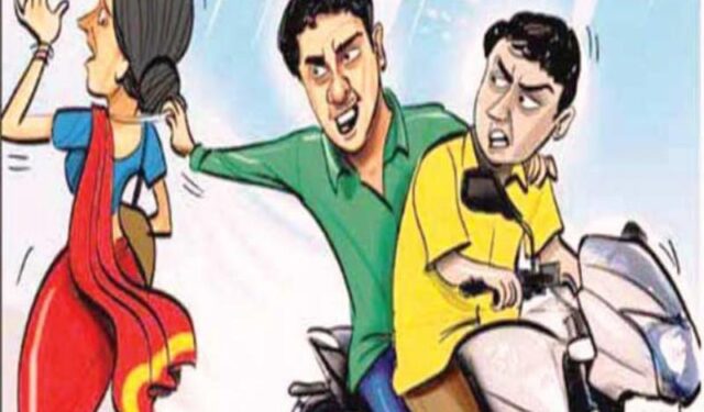 पुण्यात घातला चोरट्यांनी धुमाकूळ