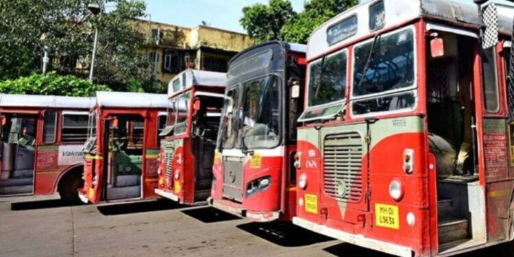 बेस्टच्या १०० बस निघणार भंगारात; मे महिना मुंबईकरांसाठी भारी ..