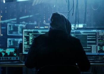 ई-मेल सायबर फसवणूक करणाऱ्या आरोपीला अटक