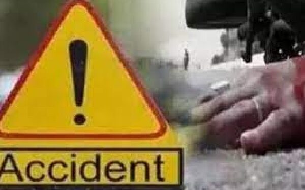 पालघर मध्ये समोरून येणाऱ्या कंटेनरने भाऊबहिणीला उडवले