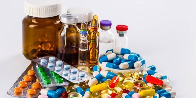 सरकारी रुग्णालयातील बनावट औषधांवर नियंत्रण ठेवण्यासाठी प्रयोगशाळांमध्ये औषधांची तपासणी होणार