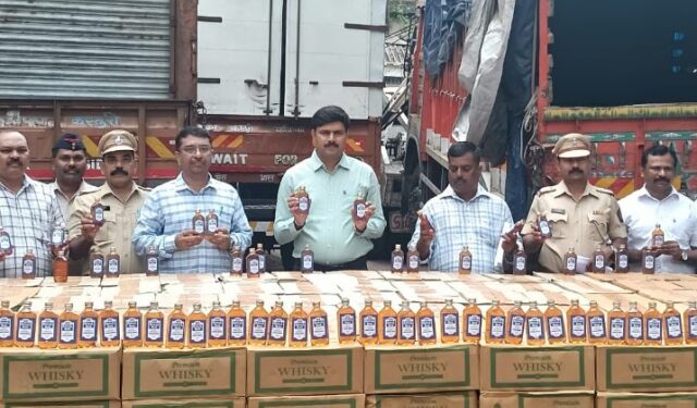 ठाण्यात राज्य उत्पादन शुल्क विभागाची कारवाई; विदेशी मद्याचे ८०० बॉक्स जप्त