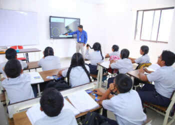 महापालिकेच्या शाळांमध्ये ई-लर्निंग यंत्रणा झाली बंद