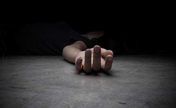 स्वतःच्या आईसोबत अनैतिक संबंध, बापाने स्वतःच्या पोटच्या चिमुकलीचा गळा दाबून निर्घृण हत्या