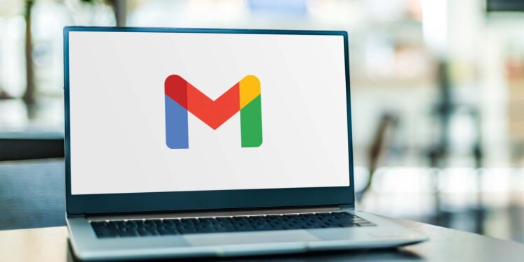 मुंबई विमानतळ पोलिसांच्या ईमेल आयडीवर धमकीचा मेल; मुंबई विमानतळ आणि ताजमहाल पॅलेस हॉटेलला बॉम्बने उडवणार ..