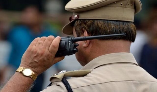एकाच वेळी ४८ ठिकाणी पोलिसांचा छापा, ४० लाख रुपयांचा गांजा जप्त