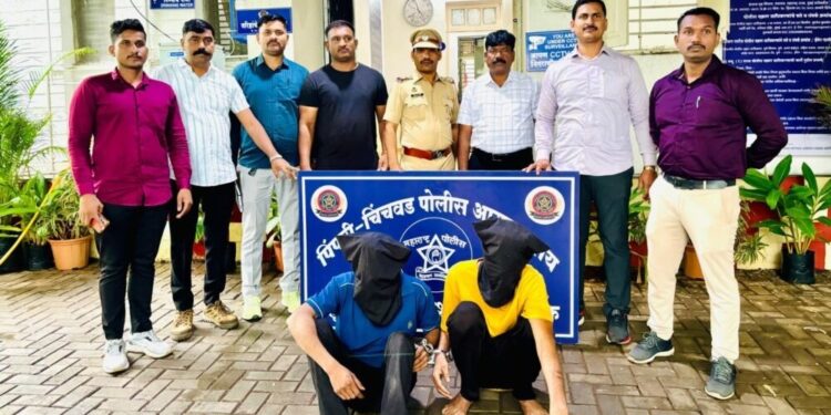 एटीएम फोडण्याचा प्रयत्नात असणाऱ्या दोन चोरट्यांना देहूरोड पोलिसांनी ठोकल्या बेड्या