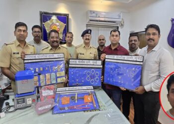 महिलेच्या वेशात घरफोड्या करणारा अट्टल चोरास पोलिसांनी ठोकल्या बेड्या