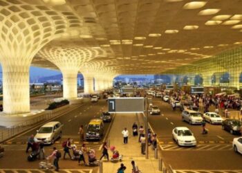 छत्रपती शिवाजी महाराज आंतरराष्ट्रीय विमानतळावर ५१ कोटी ९४ लाखांचे कोकेन जप्त,  एका परदेशी नागरिकाला अटक