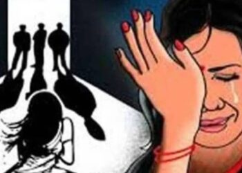 धर्म स्वीकारण्यास विवाहितेवर दबाव; २ जणांविरुद्ध गुन्हा दाखल