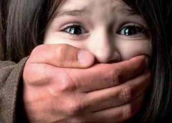 भीक मागण्यासाठी दोन वर्षांच्या बालिकेचे अपहरण, दोन महिलांसह पाच जणांना अटक