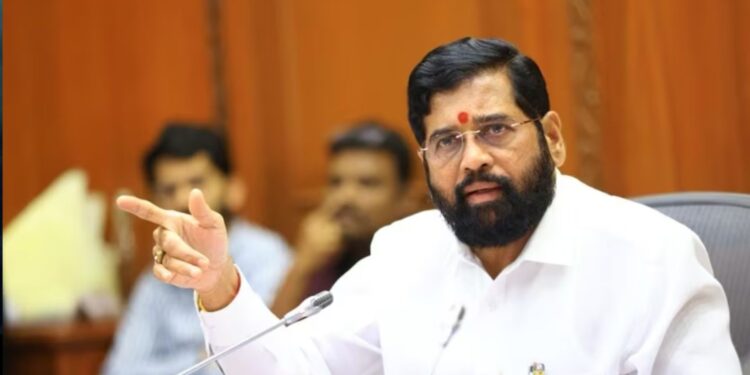 उपमुख्यमंत्री एकनाथ शिंदे यांचा ठाकरे गटाला इशारा,“ज्यांचं घर काचेचं असतं.. त्यांनी”