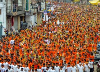 जोगेश्वरीतील कावड यात्रेवर अंडी फेकल्याचा प्रकार, अज्ञात व्यक्ती विरोधात गुन्हा दाखल