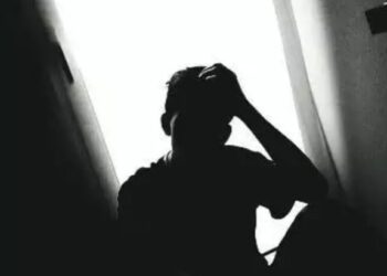 “पैसे नसतील, तर तुझ्या पत्नीला माझ्या घरी आणून सोड”, सावकाराच्या धमकीला कंटाळून व्यावसायिकाचा गळफास