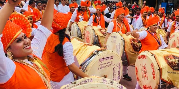 ढोल- ताशा पथकबाबत काँग्रेसची ‘ही’ मागणी, “ढोल पथकांना..”