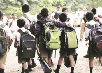 इंग्रजी शाळांचा वाढता प्रभाव; मराठी शाळांचे भविष्य धोक्यात, पालकांकडून चिंता व्यक्त
