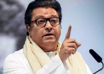 हिंदी-मराठी भाषिक तणावास वळण: मनसे प्रमुख राज ठाकरे विरोधात सर्वोच्च न्यायालयात याचिका दाखल