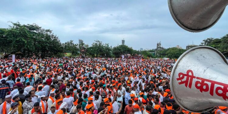 आझाद मैदान परिसरातील खाऊगल्ली दुसऱ्या दिवशीही बंद, महानगरपालिकेच्या निर्णयावर मराठा आंदोलकांकडून विरोध