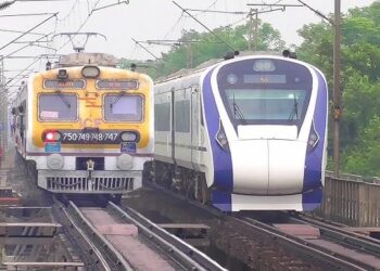 मुंबईकरांसाठी लोकल ट्रेन सुसाट.. १५००० कोटी रुपयांचा मेगा प्रोजेक्ट