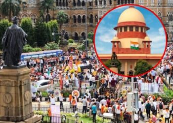 “आज दुपारपर्यंत मुंबईतील रस्ते मोकळे करा”, उच्च न्यायालयाचा मराठा आंदोलकांना आदेश