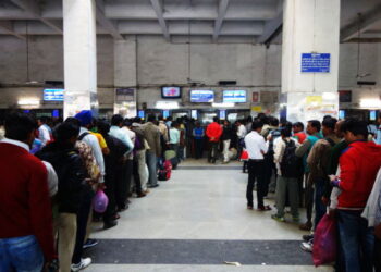 प्रभादेवी स्थानकाच्या तिकीट बुकिंग कार्यालयाचे लवकरच स्थलांतर
