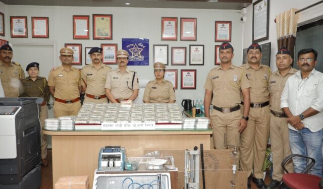 कोल्हापुरातील बनावट नोटांच्या टोळीचा पर्दाफाश, १.११ कोटींचा मुद्देमाल जप्त
