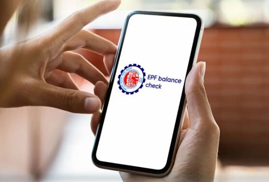 PF खातेदारांसाठी बातमी; मिस्ड कॉल द्या, बॅलेन्स चेक करा!
