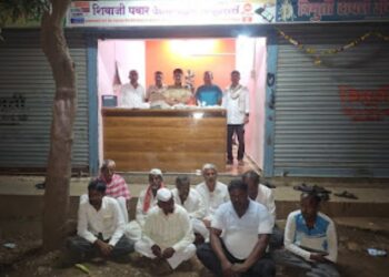 पंढरपूर पोलीसांचा जुगार अड्ड्यावर छापा, १ लाख ५६ हजारांच्या मुद्देमालासह ९ आरोपी ताब्यात