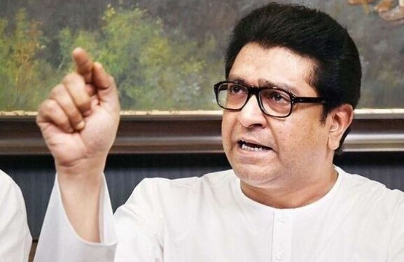 राज ठाकरे यांच्या हत्येसाठी बसमधील प्रवासी ओलीस, १७ वर्षांपूर्वीची घटना!