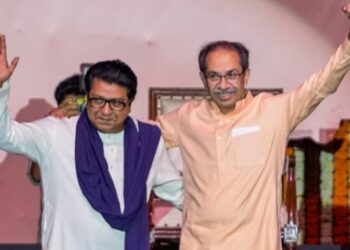 मनसे आयोजित दीपोत्सवाचे उद्धव ठाकरेंच्या हस्ते उद्घाटन