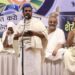 कबुतरांसाठी एक-दोन जण मेल्यानं काय फरक पडतो?, दादरच्या धर्मसभेत जैन मुनींचं वादग्रस्त वक्तव्य