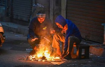 ऐन थंडीत राज्यात शेकोटी पेटवण्यास बंदी! महापालिकेचा आदेश