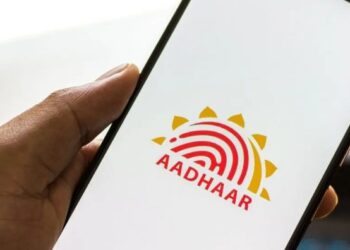 UIDAI ची मोठी कारवाई! २ कोटींहून अधिक लोकांचे आधार नंबर रद्द