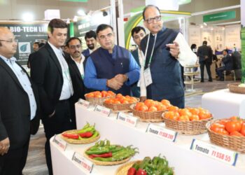 बदलत्या वातावरणाच्या पार्श्वभूमीवर संशोधित बियाण्यांचा वापर आवश्यक – पणन मंत्री जयकुमार रावल