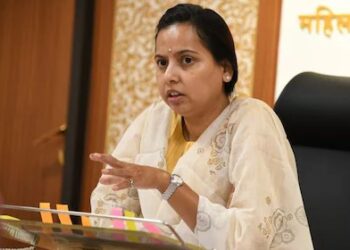 लाडकया बहिणीला ई-केवायसीसाठी मुदतवाढ मिळणार? आदिती तटकरेंची मोठी घोषणा